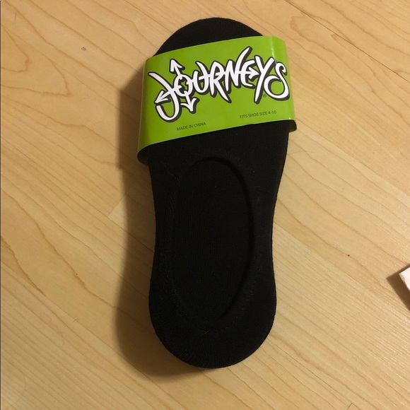 Vans Classic Slip-On Women’s Shoe in Black - Picture 3 of 5